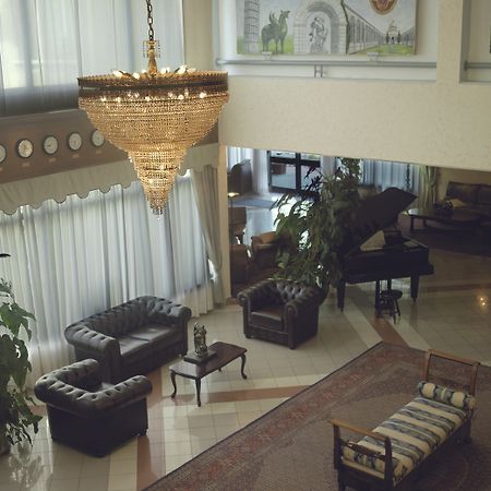 Hotel Granduca 圣朱利亚诺-泰尔梅 外观 照片